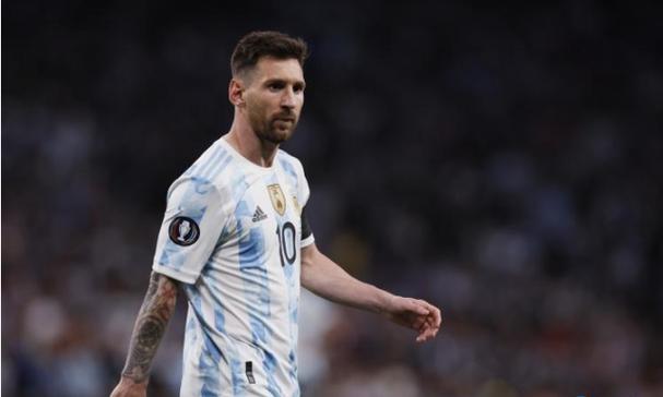 情感波折重重，毛主席耐心指导，封耀松斟酌抉择，终迎婚姻安定新生活